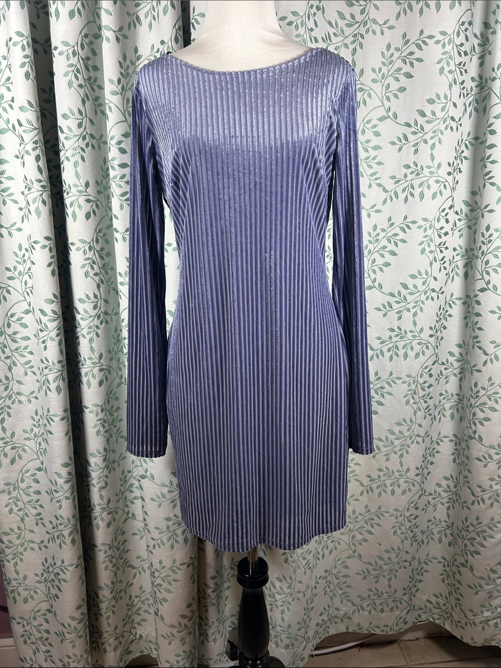Forever 21 Lavender Ribbed Velvet Long Sleeve Dress